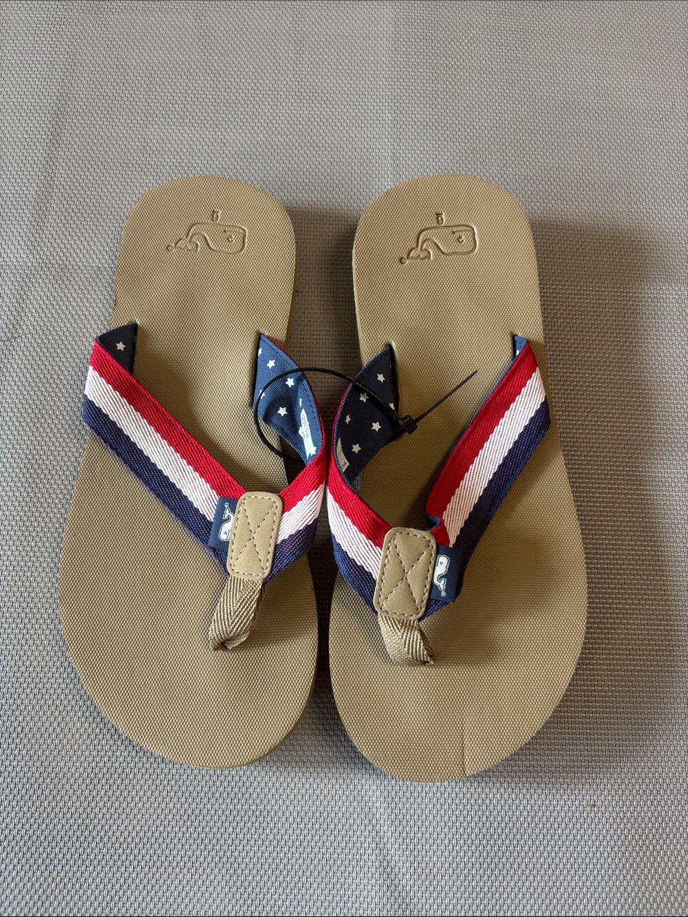 Vineyard vines sz 6 Khaki Flip Flops with Red, White & Blue Straps NWOT